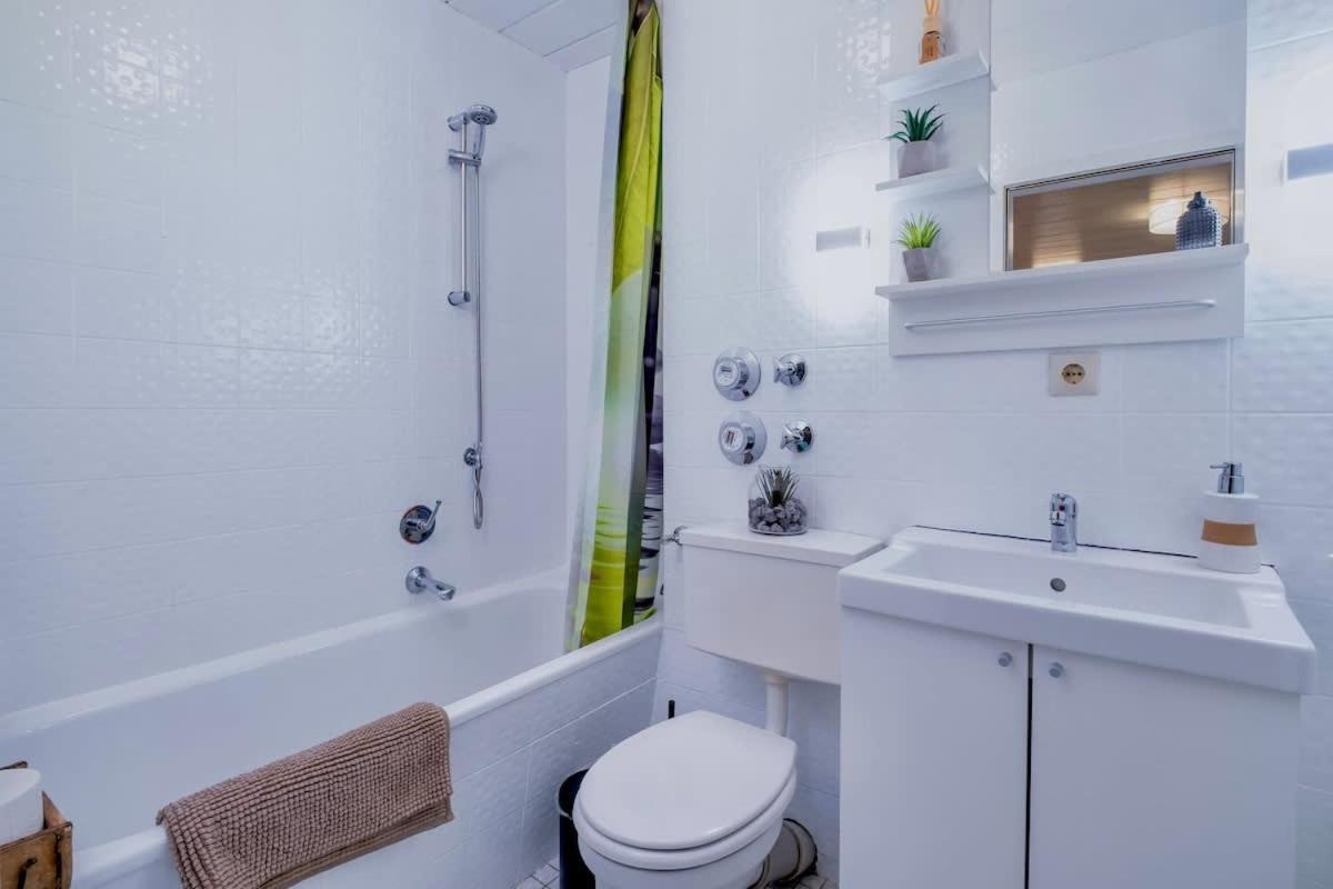 Relaxapartments Black Forest Nature Mit Beheiztem Indoor-Pool Und Sauna - Sonnenbalkon Mit Blick Ins Gruene, Schnelles Internet, Naehe Triberger Wasserfaelle, Fuer Bis Zu 2 Personen Schönwalde Eksteriør billede